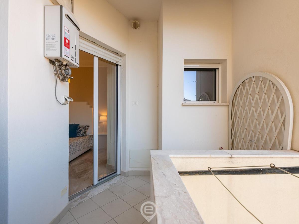 Cityscape Vista Apartment Кальяри Экстерьер фото