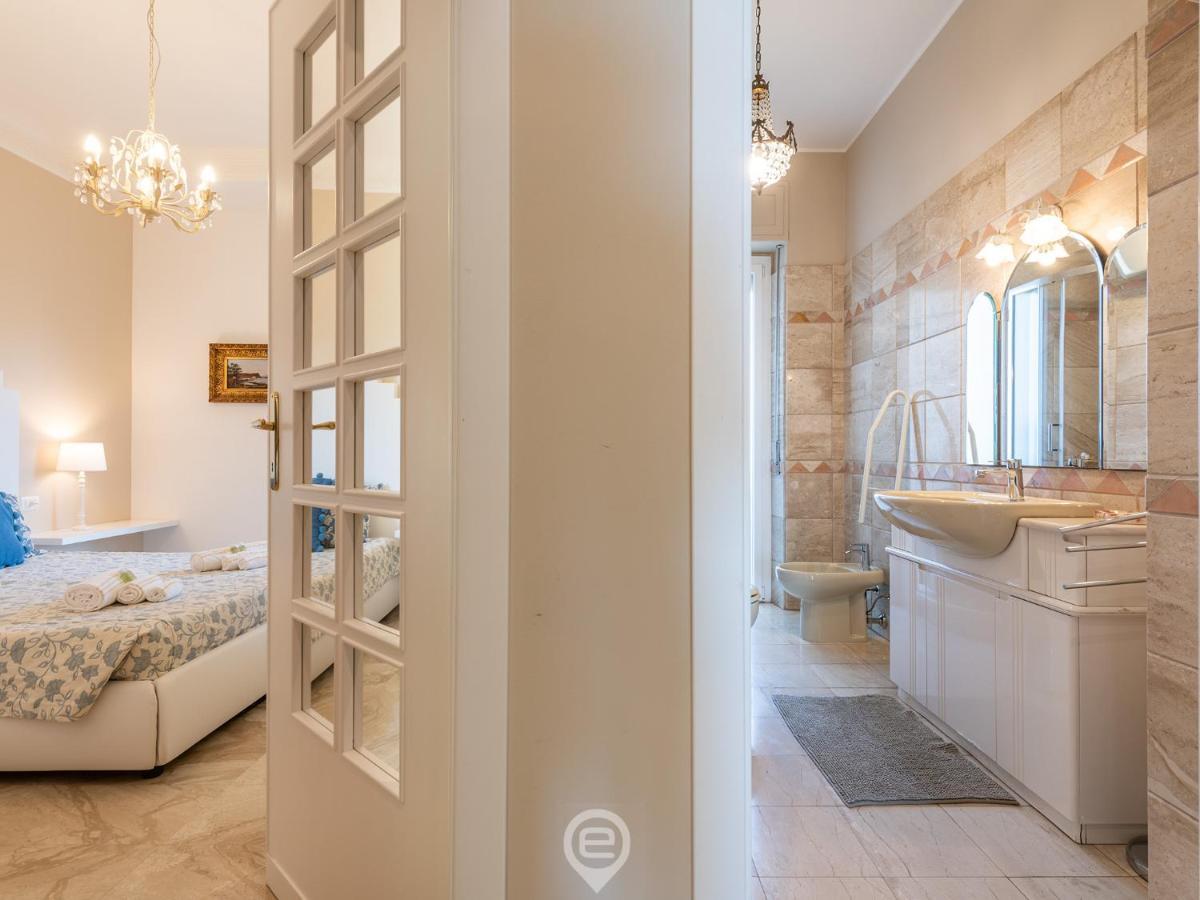 Cityscape Vista Apartment Кальяри Экстерьер фото